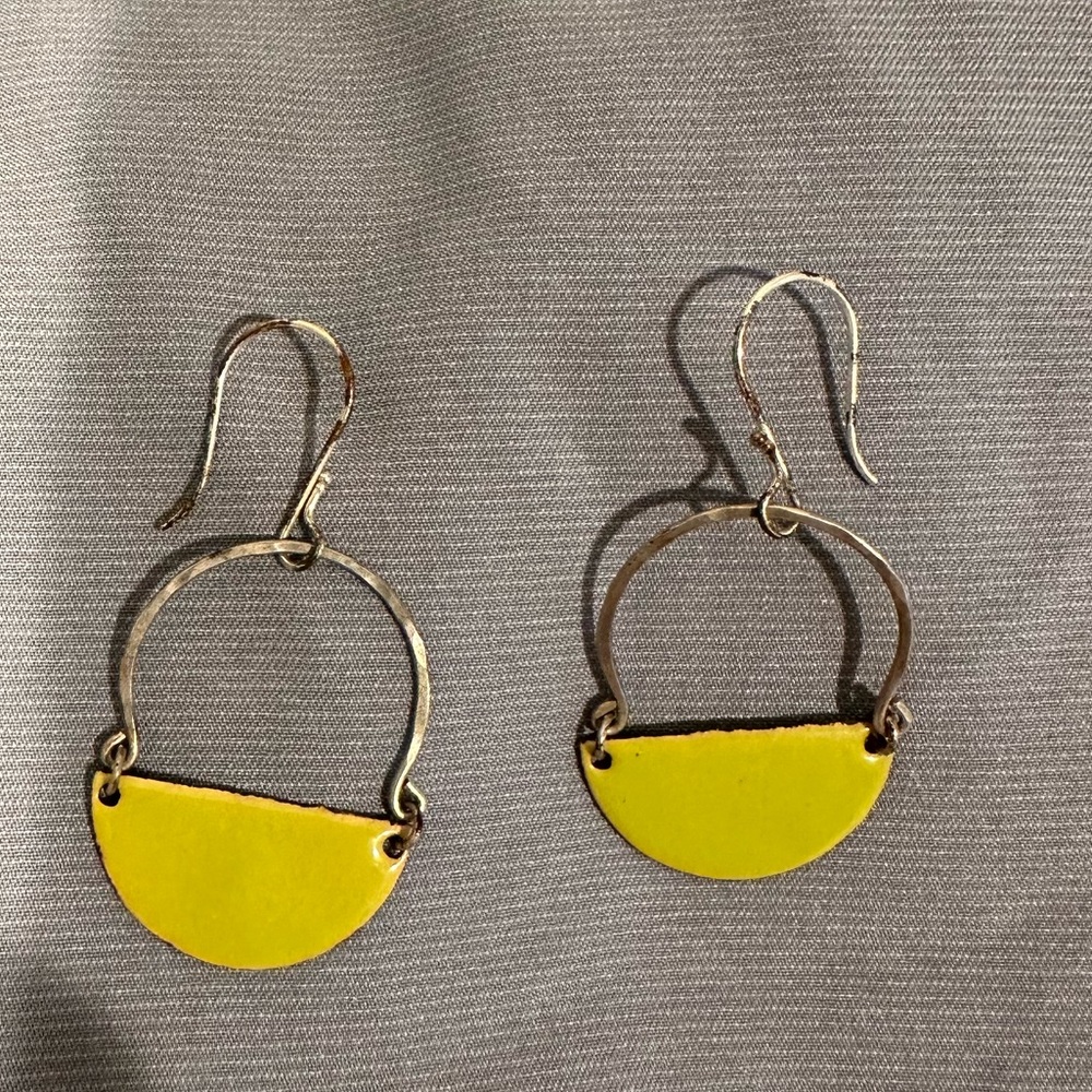 Spring green geometric earrings
